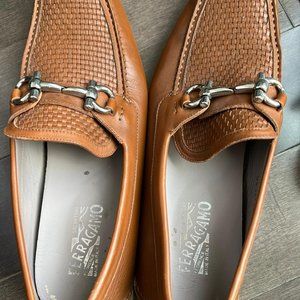 Salvatore Ferragamo Parigi Woven Gancini Gancho Loafers US 12